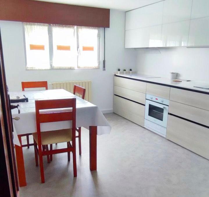 Acogedor Atico Cerca Del Mar By Bebalmy Apartment O Grove Ngoại thất bức ảnh
